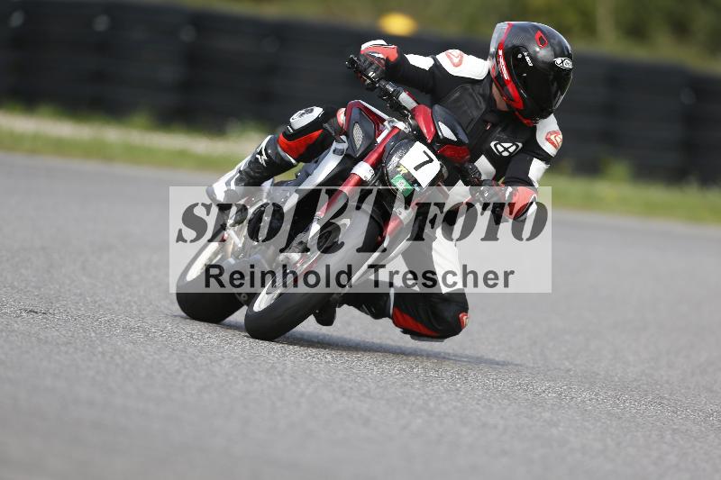 Archiv-2025/53 16.09.2025 Track Day Domi Aegerter ADR/Gruppe gruen/7